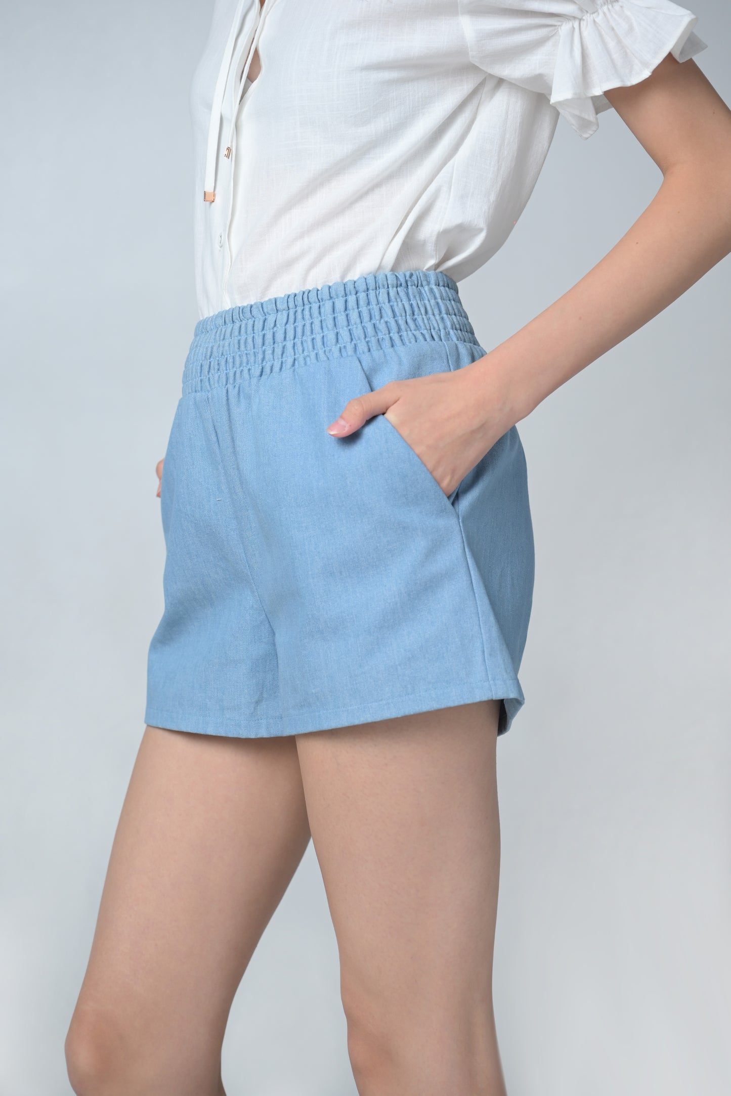 Bae Shorts (Chambray)