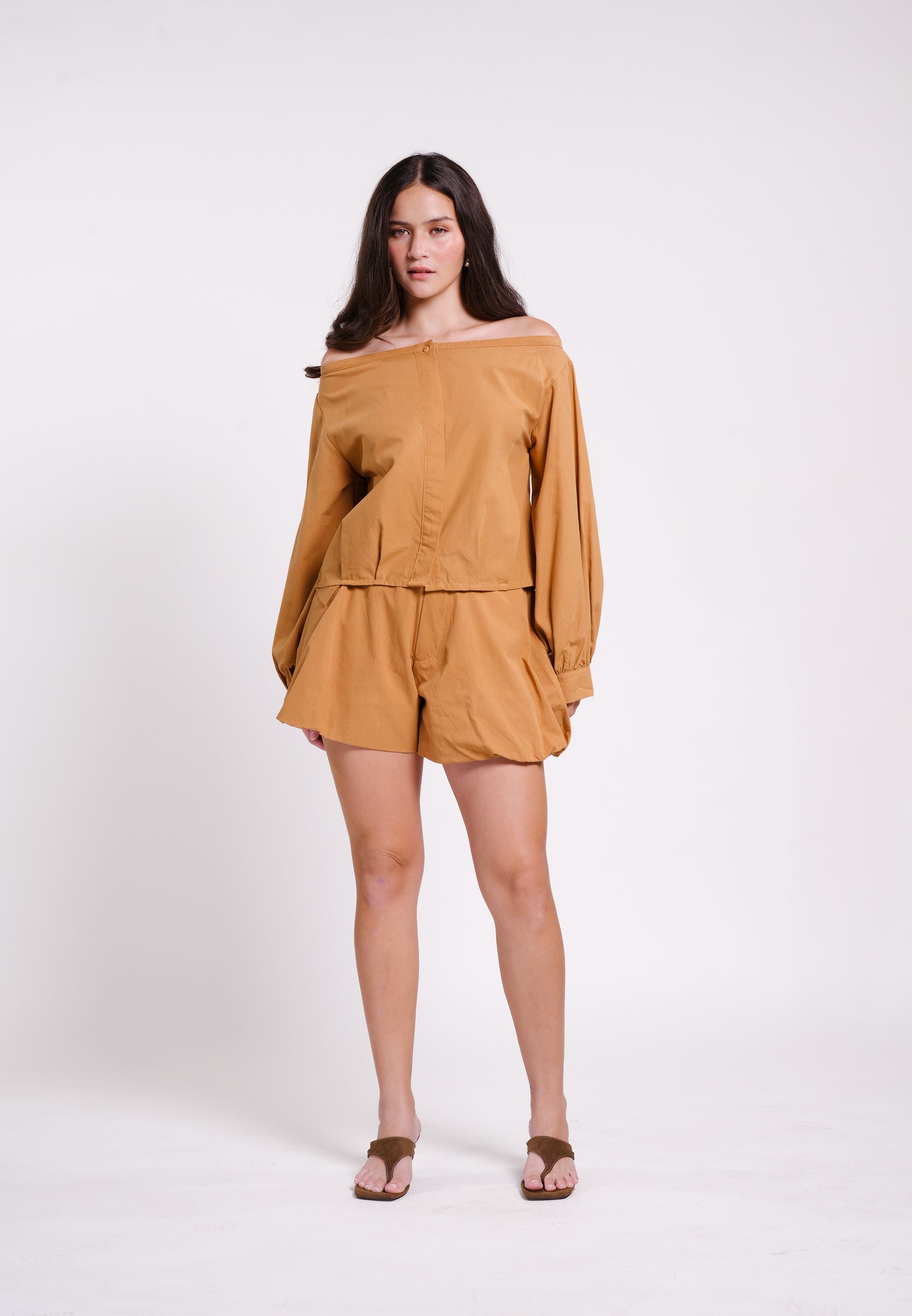 Bryony Long Sleeve Offshoulder Top (Camel)