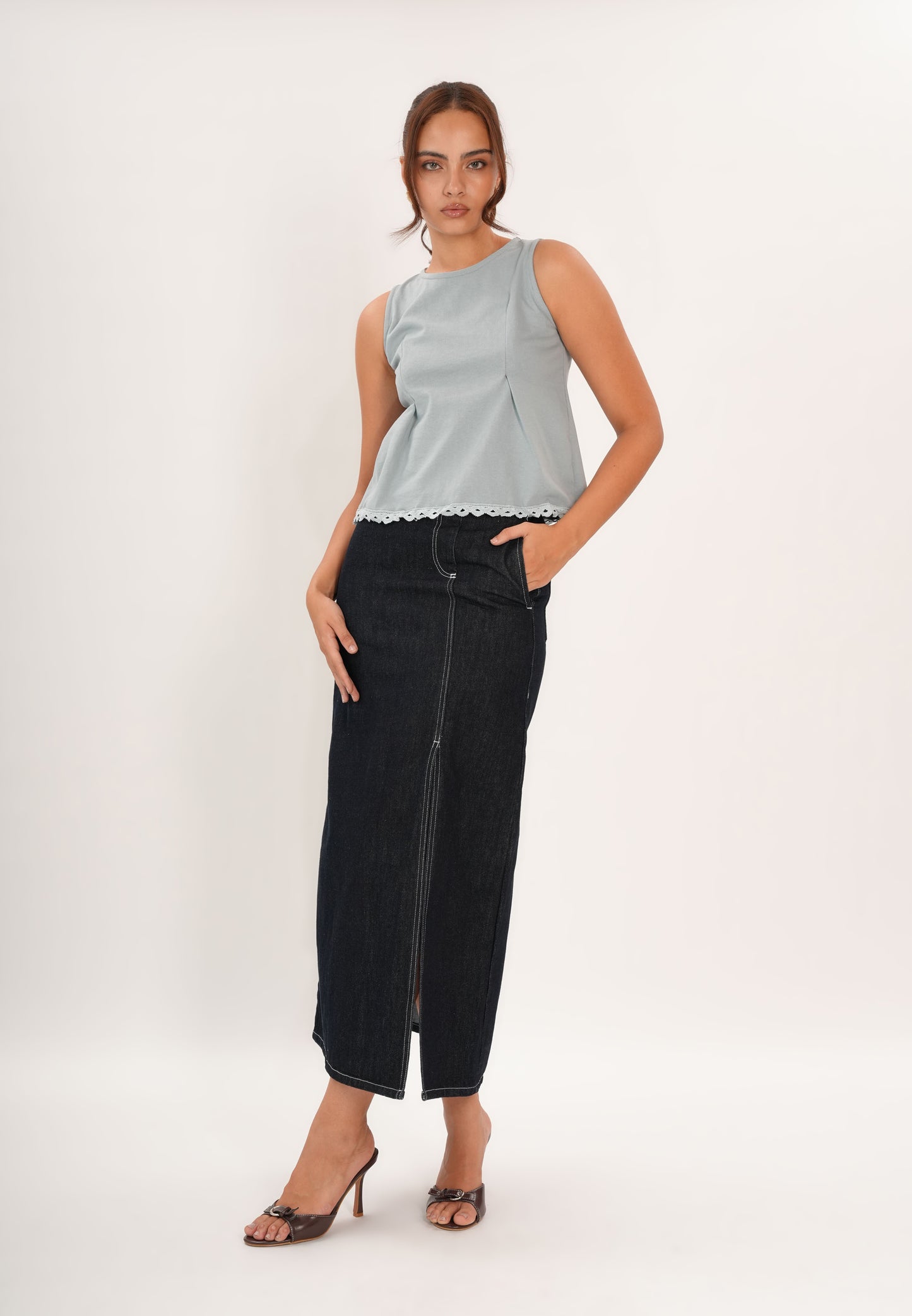 Frabel Sleeveless Top (Dark Blue)