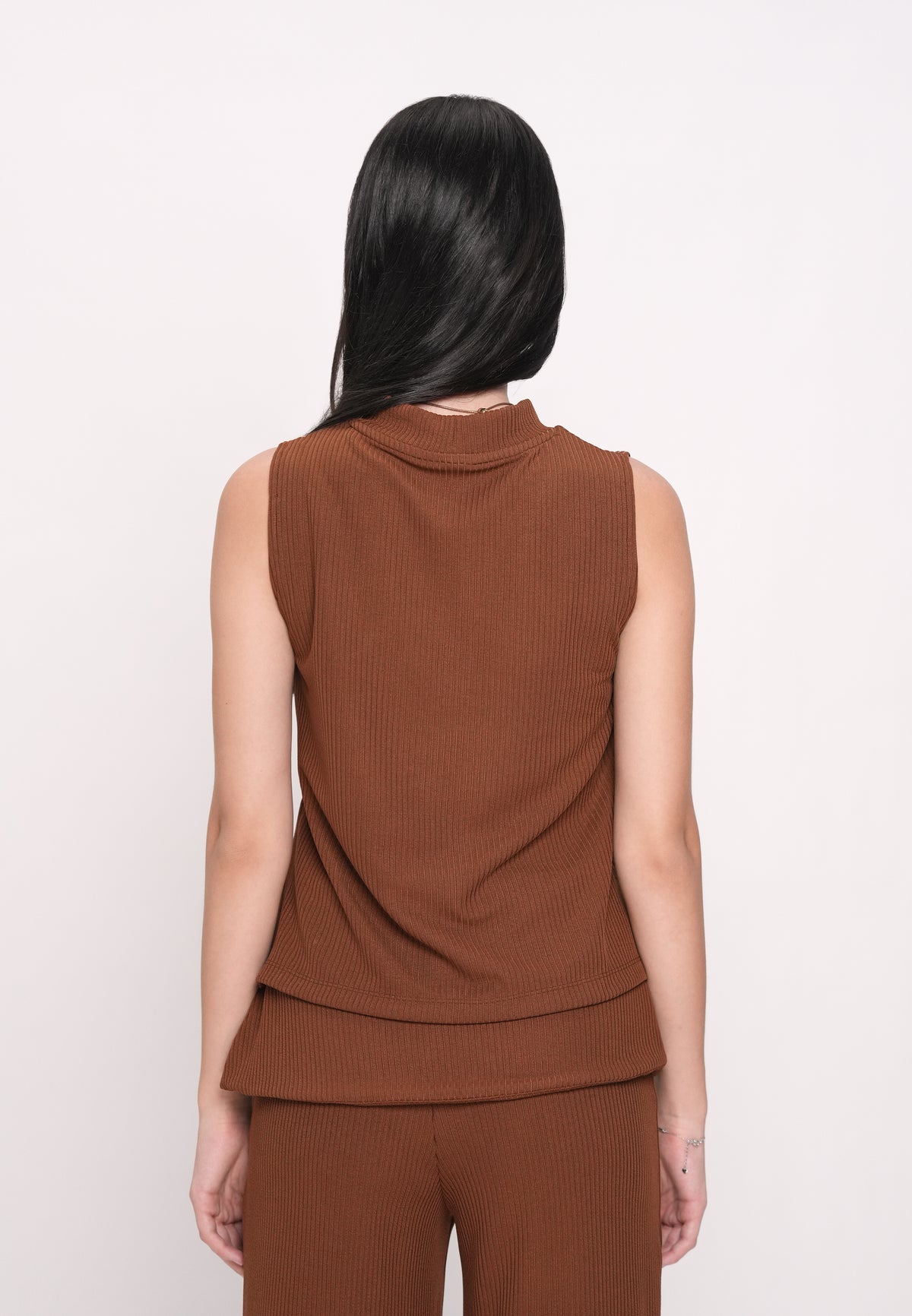 Hemedy Sleeveless Top (Brown)