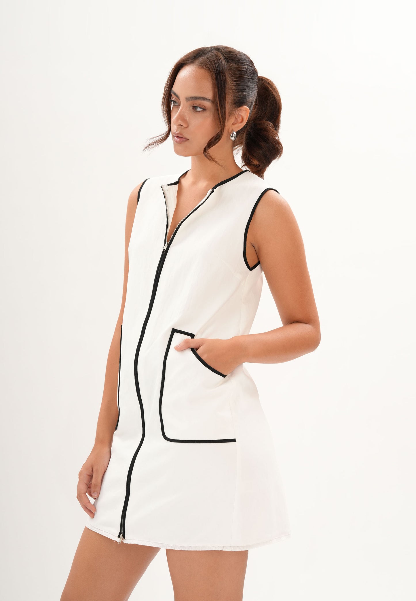 Archetype Refined Alloy Sleeveless Dress (White/Black)