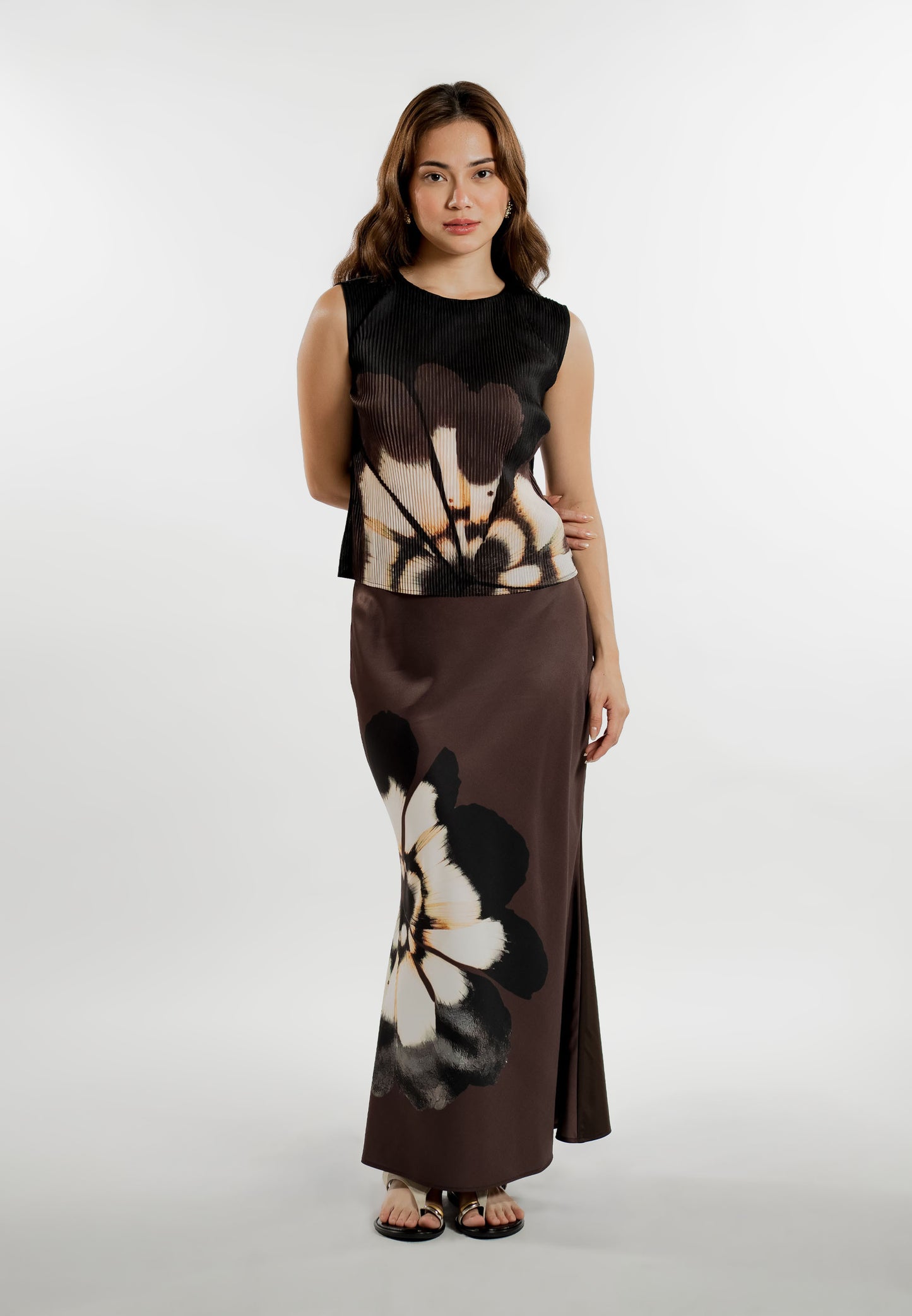 Plains & Prints Erwyn Sleeveless Top (Spot Print Black)