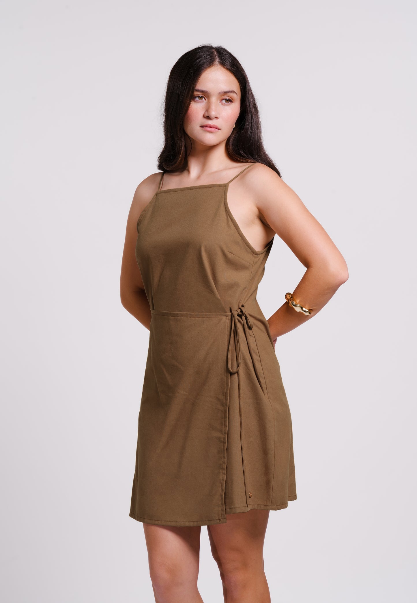 Beniz Sleeveless Dress (Brown)