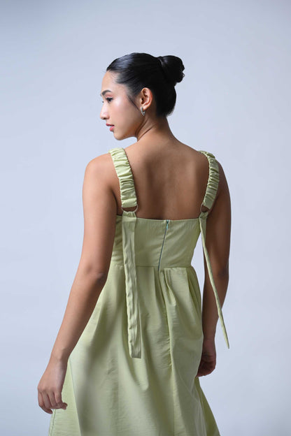 Fluent Sleeveless Dress (Matcha)