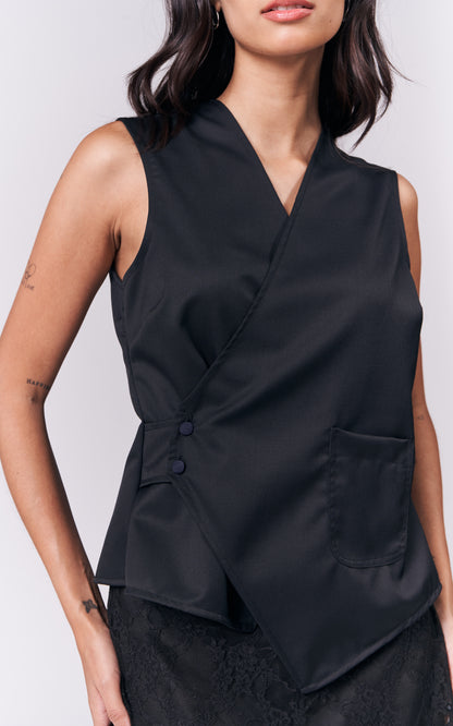 Inaya Sleeveless Vest Top (Black)