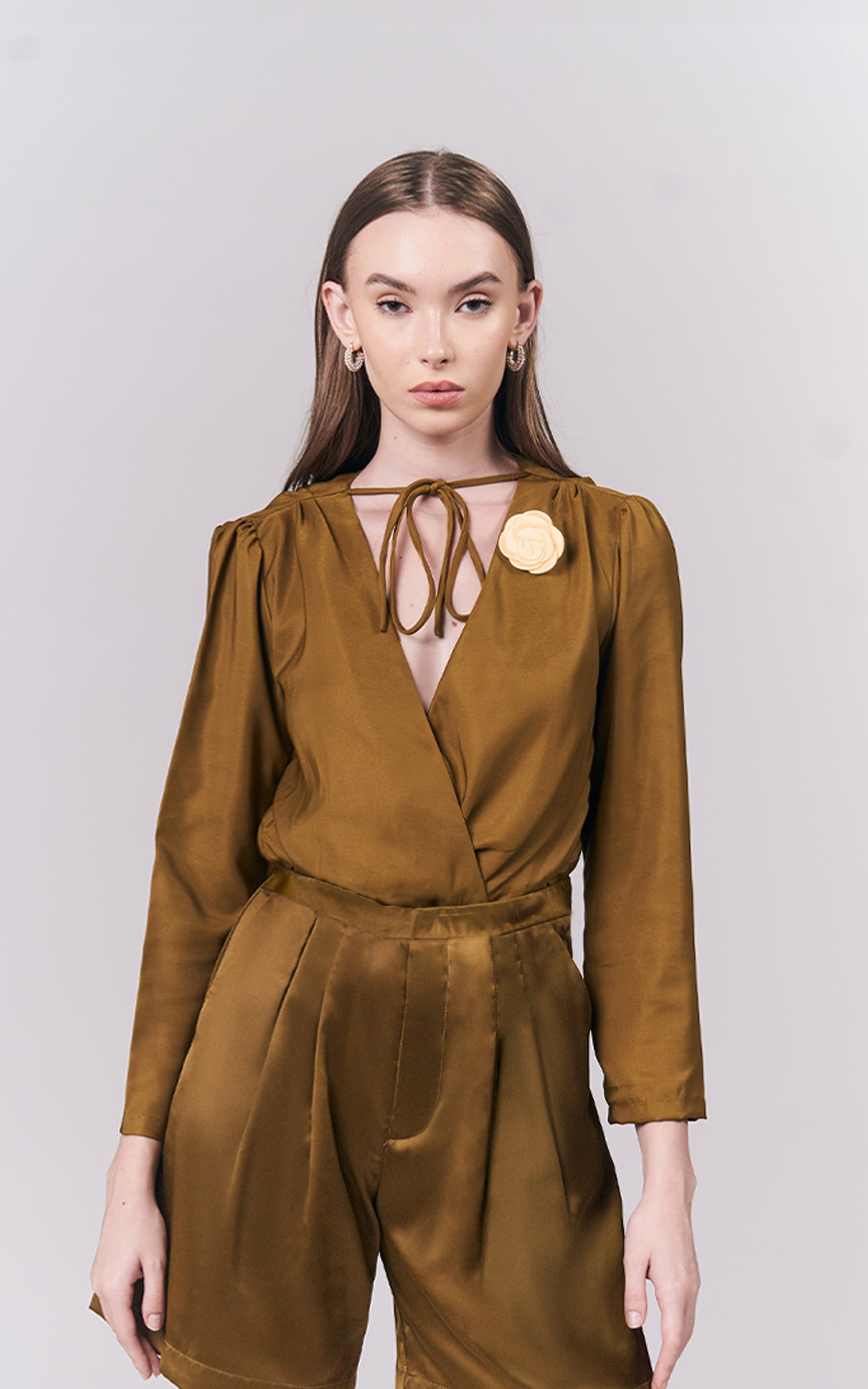 Jeanette Long Sleeve Top (Avocado)