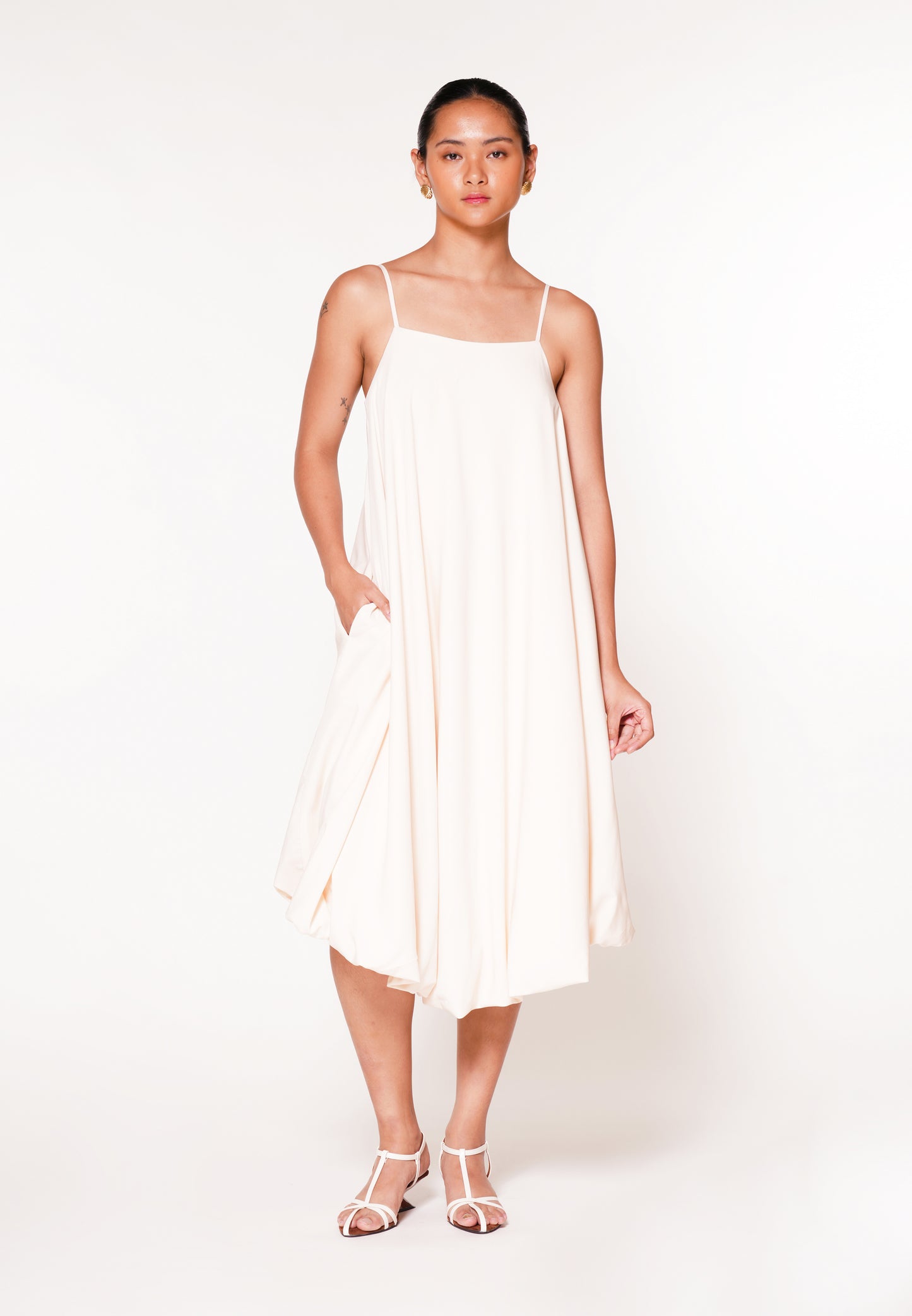 Raf Jockey Sleeveless Dress W/ Belt (Cream)