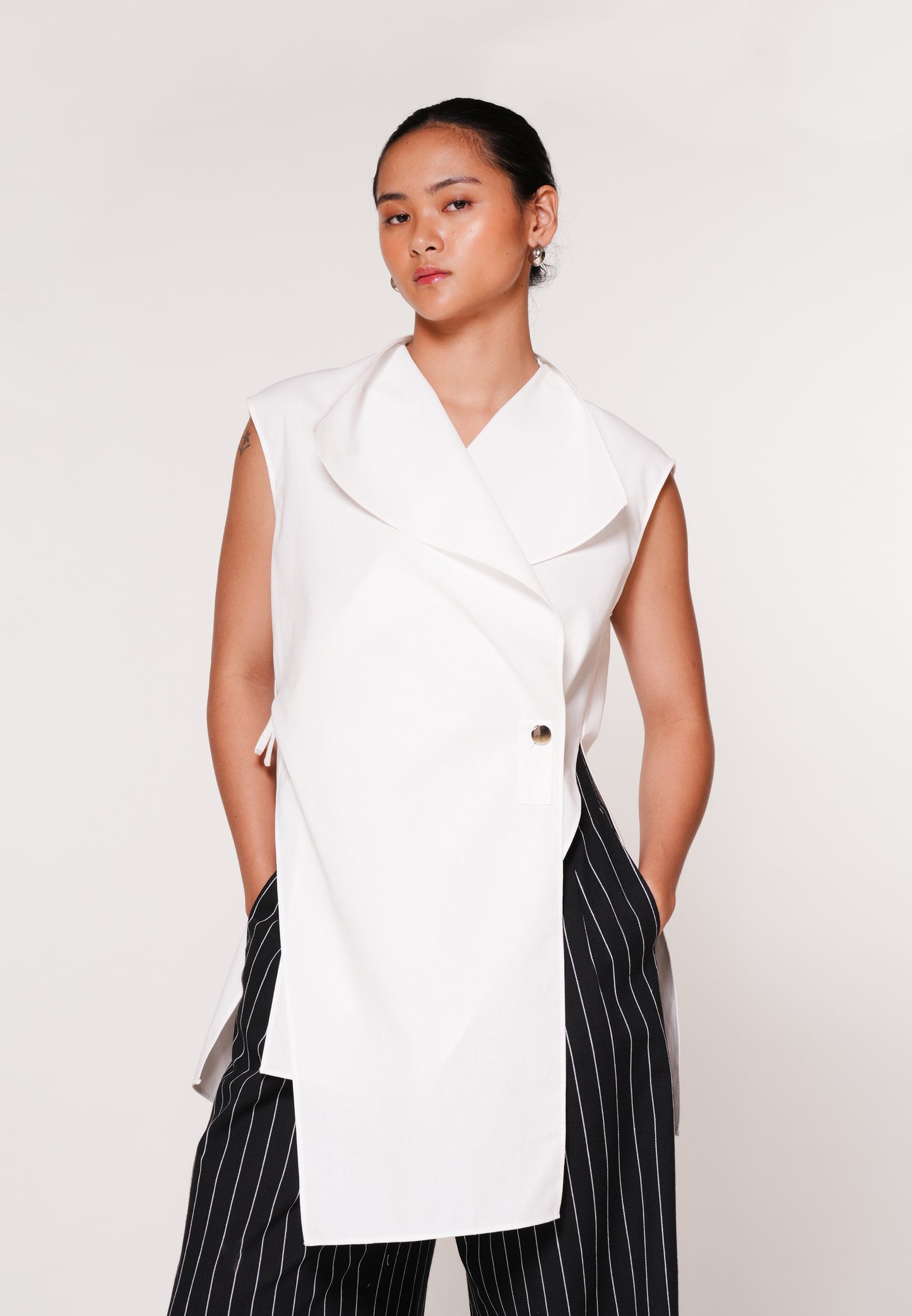 Raf Kite Sleeveless Top (Off white)