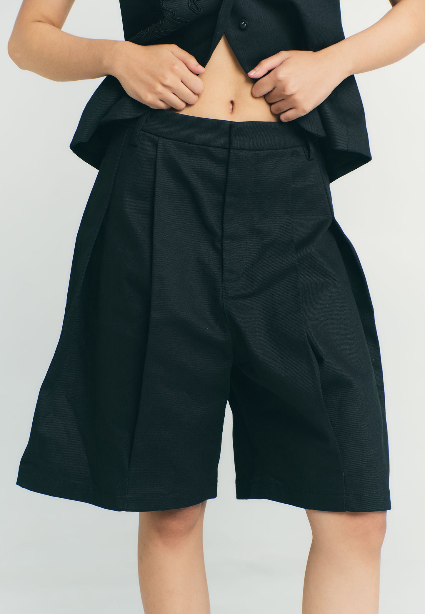 RAF Quarter Shorts (Black)