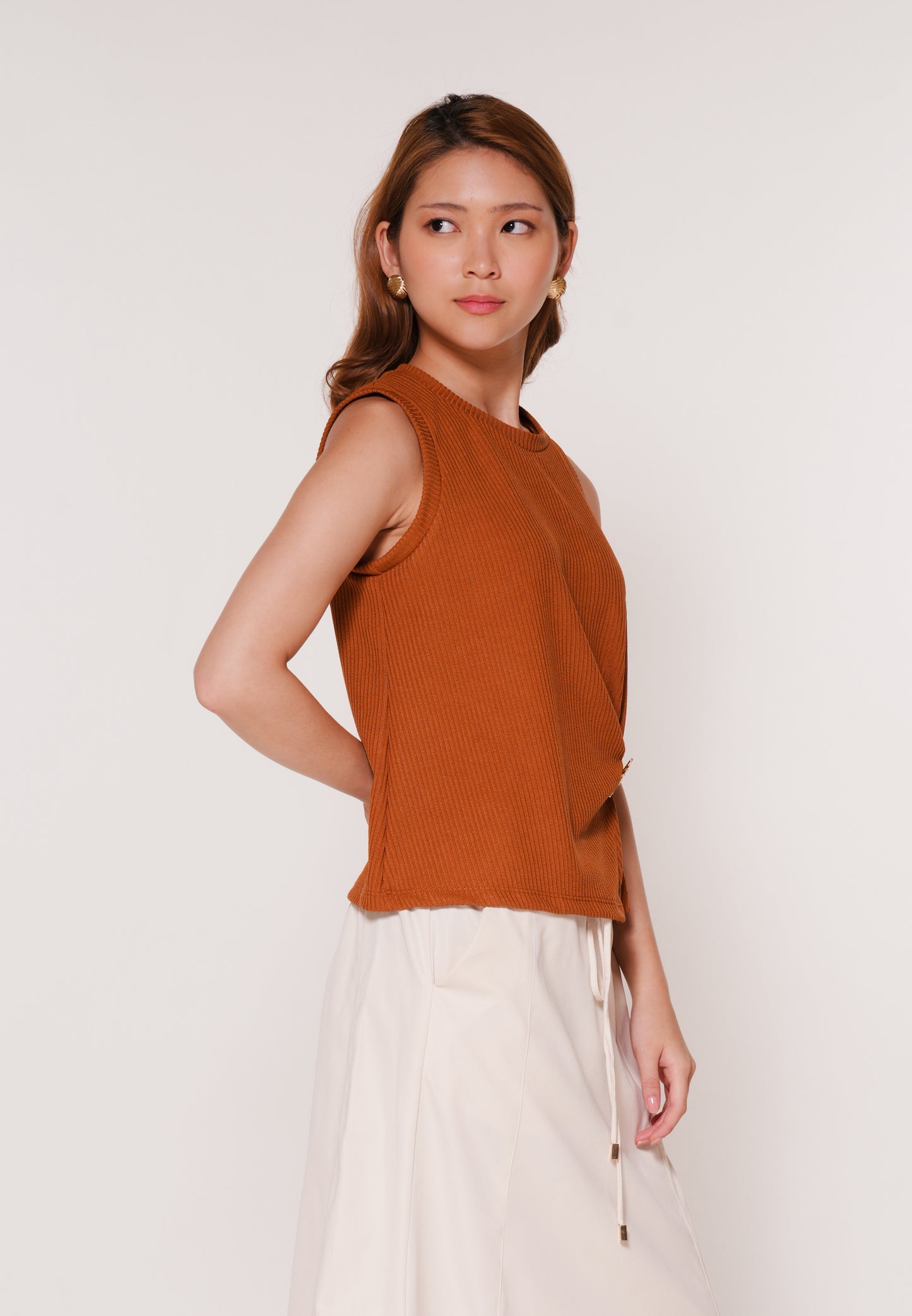 Ames Sleeveless Top (Camel)