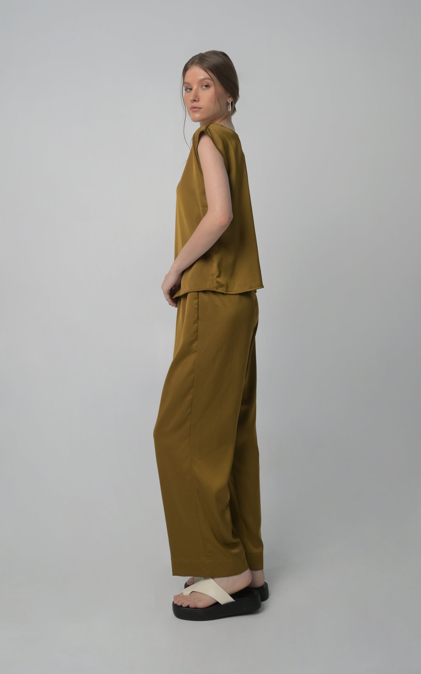 RAF Auckley Sleeveless Top And Pants (Bronze)