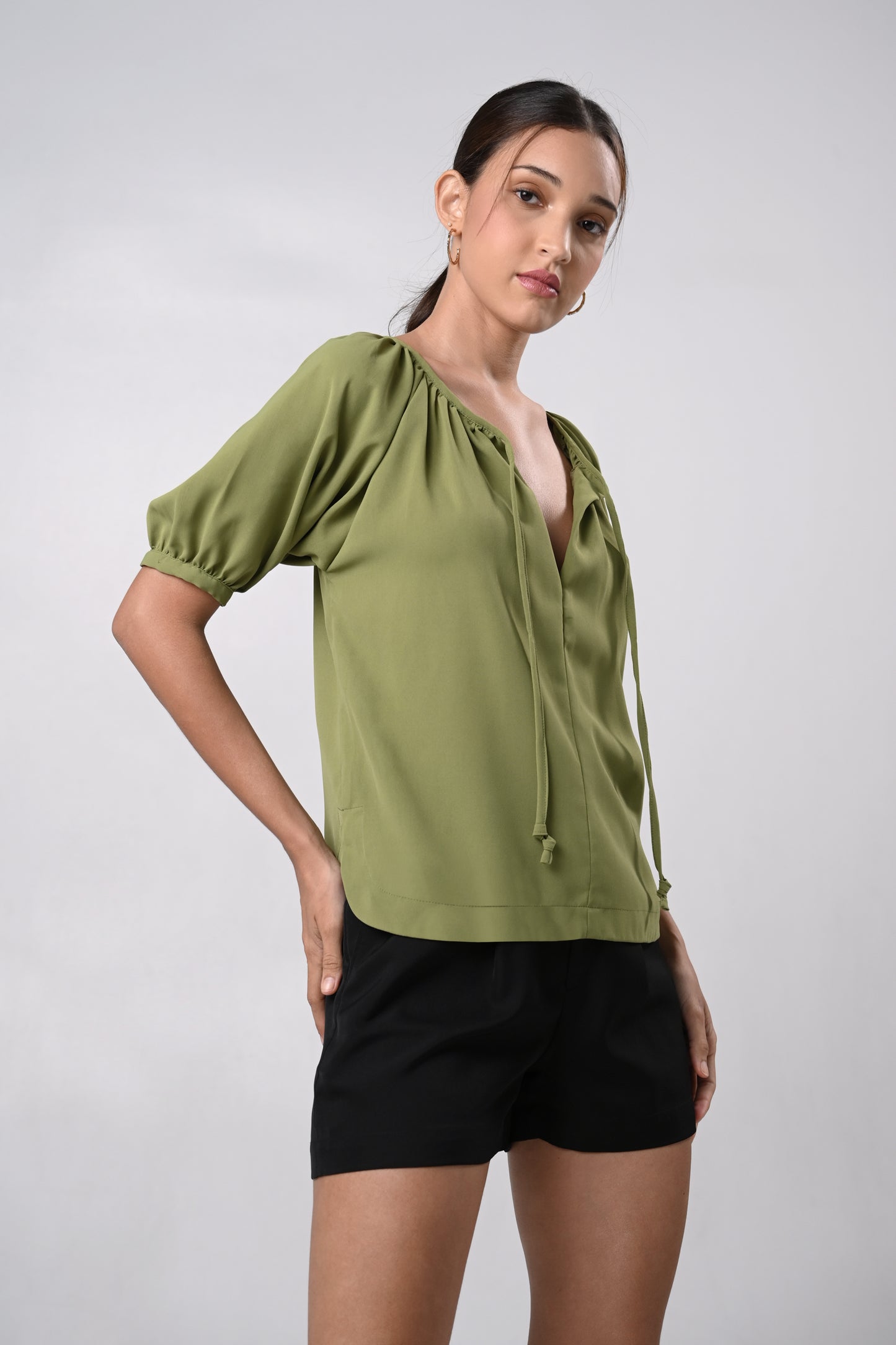 Daley Short Sleeve Top (O. Green)