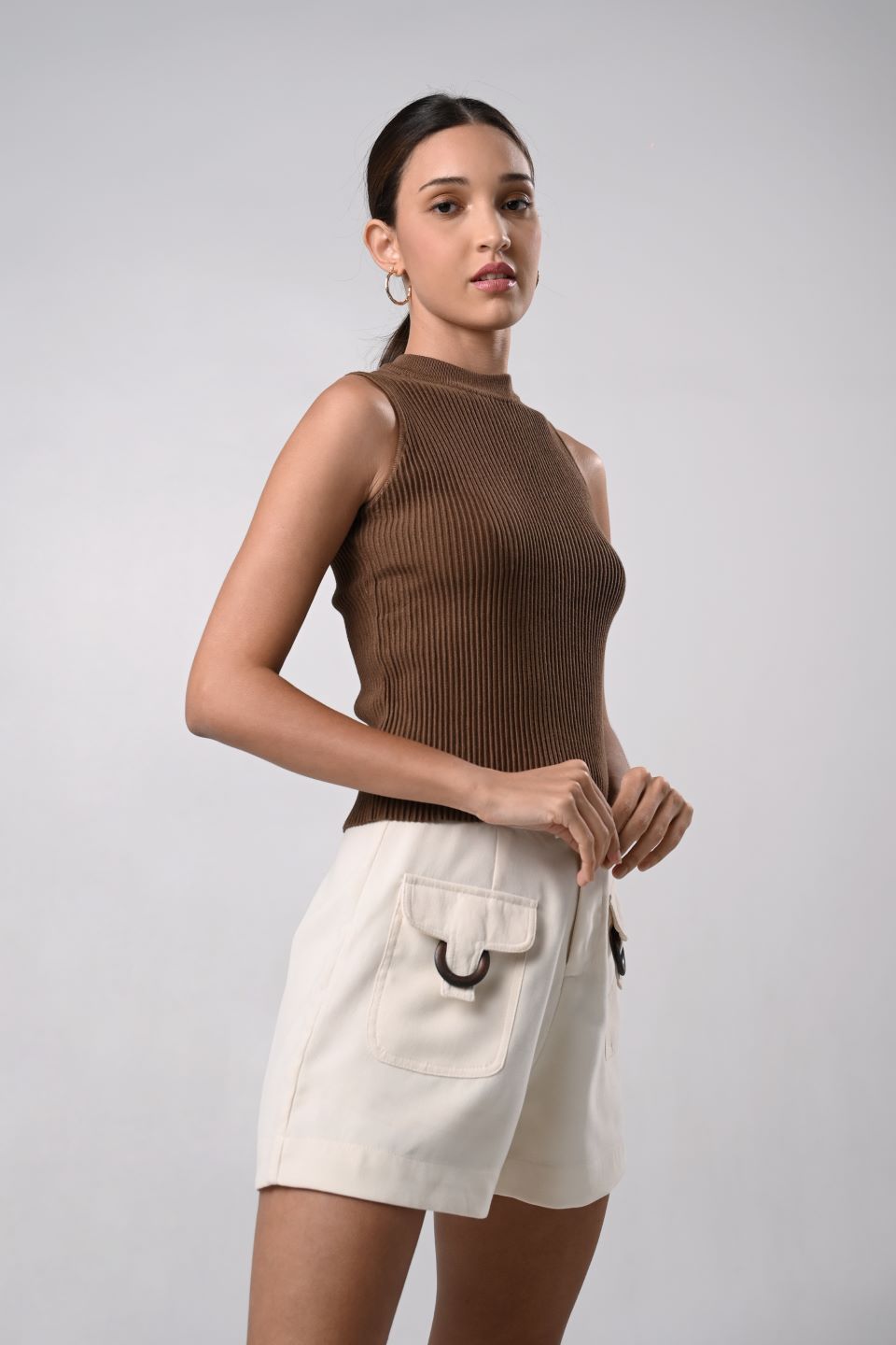 Diahna Sleeveless Top (Brown)