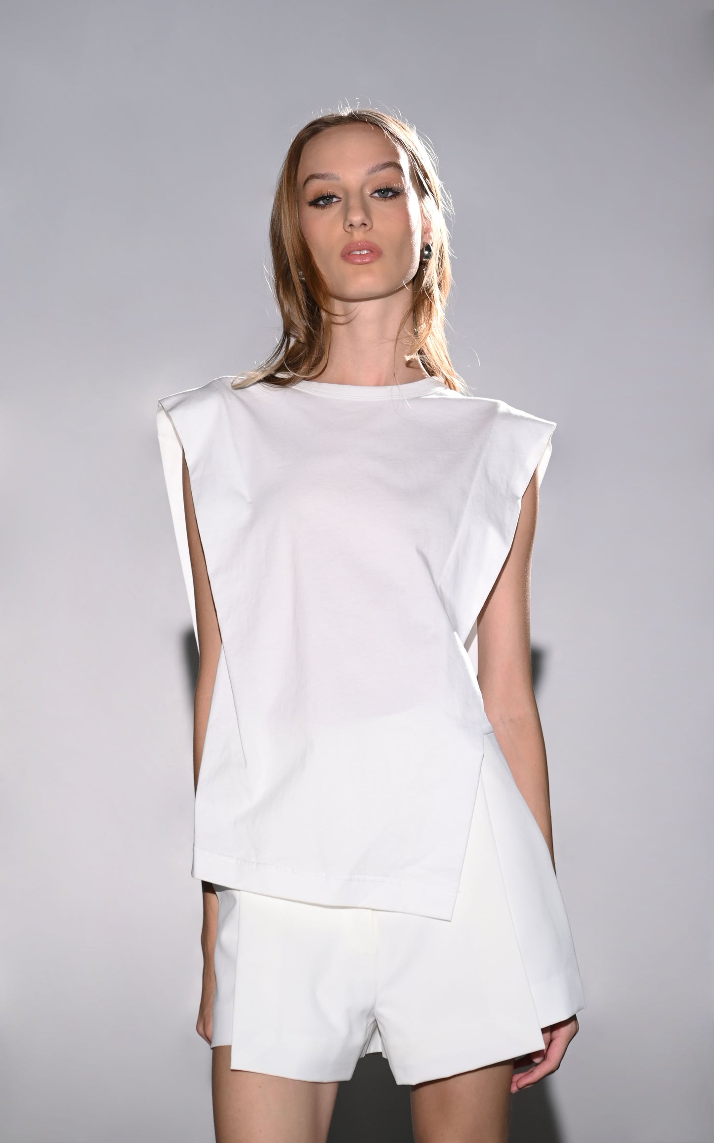 RAF Garros Sleeveless Top (Offwhite)