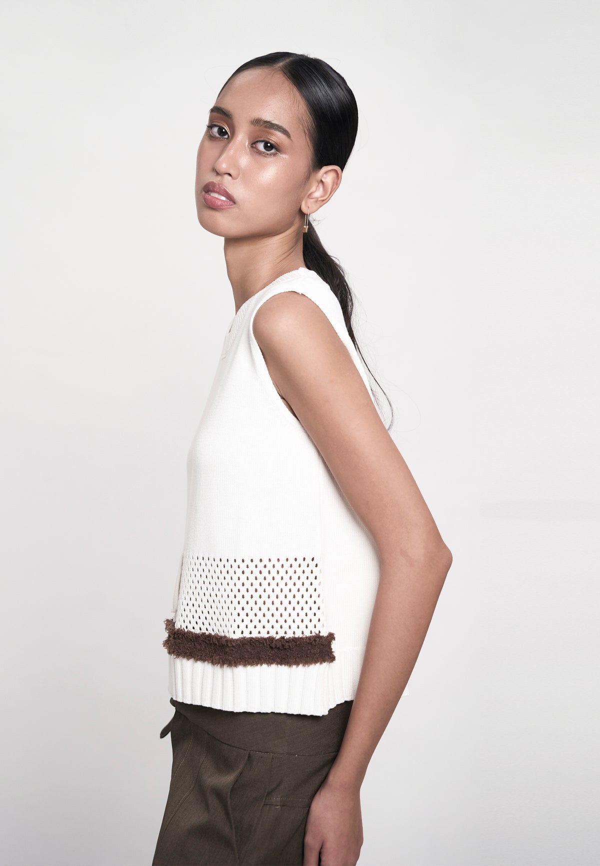 Genra Sleeveless Top (Spot Print Offwhite)