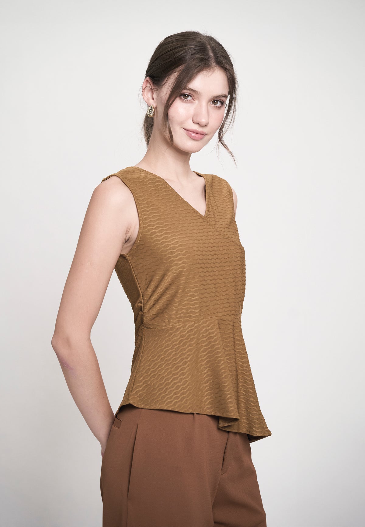 Gilly Sleeveless Top (Toffee)