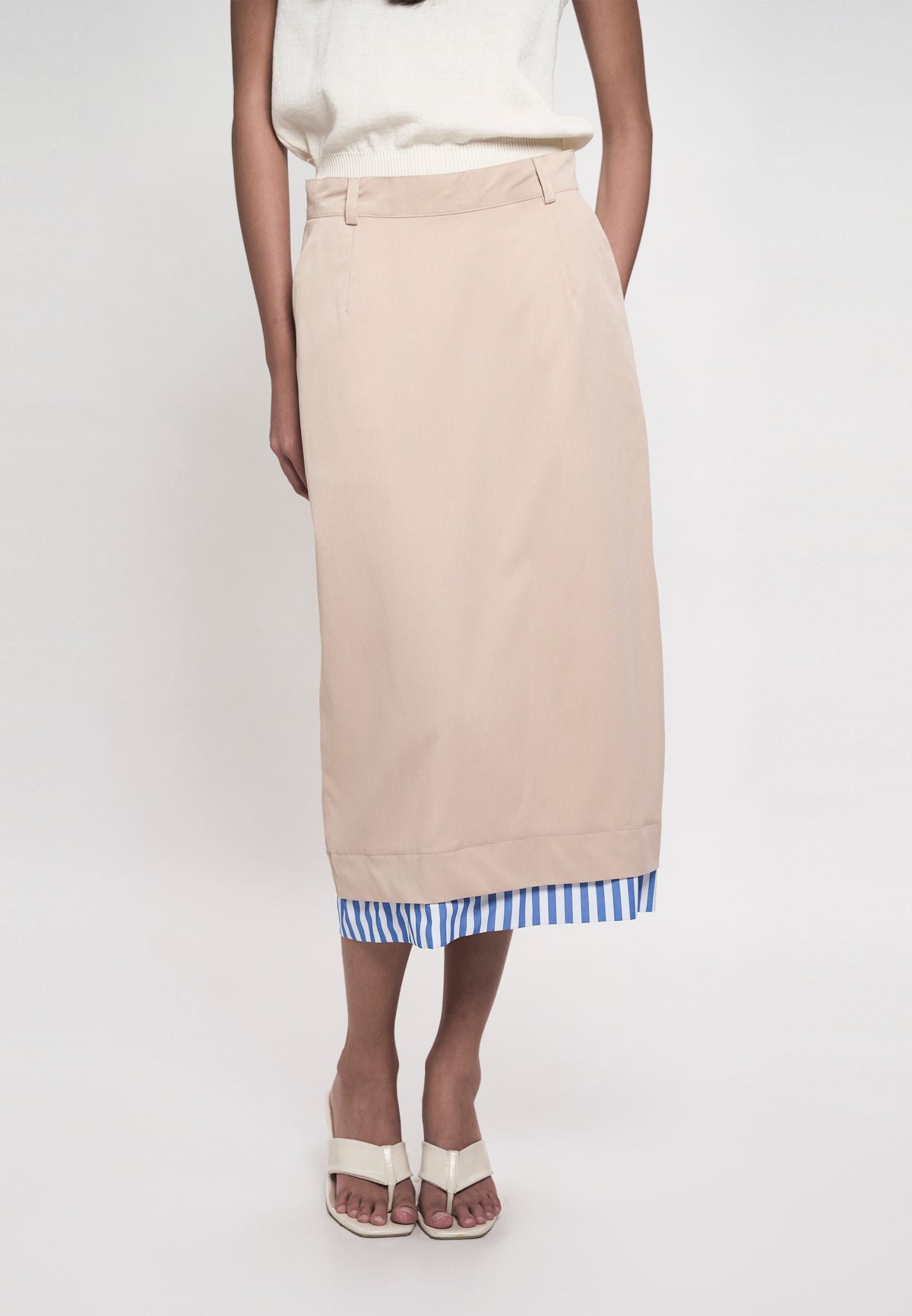 Gracia Skirt (Khaki)