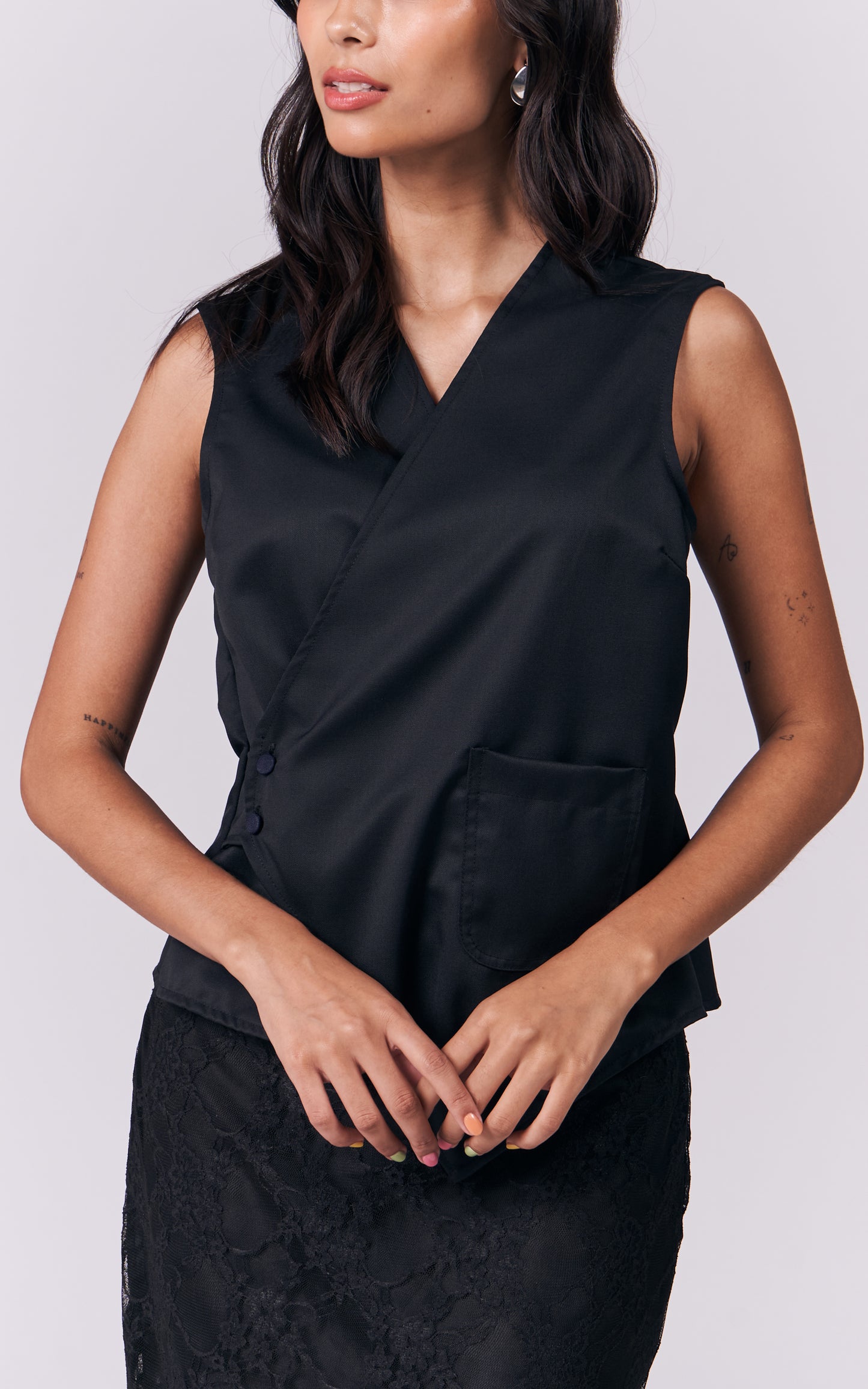 Inaya Sleeveless Vest Top (Black)