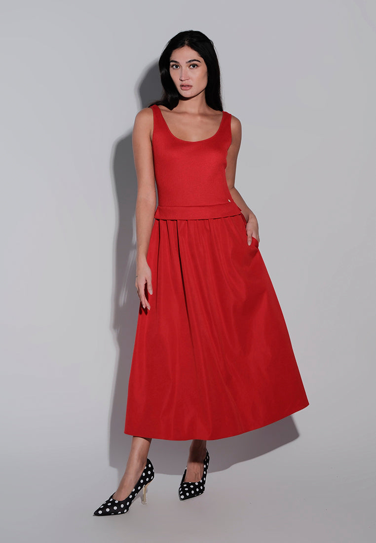 Holiday 2025 Ishka Sleeveless Dress (Red)