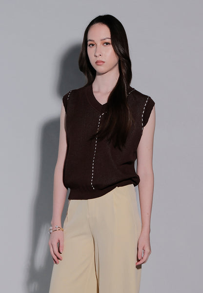 Holiday 2025 Izaya Sleeveless Top (Brown)