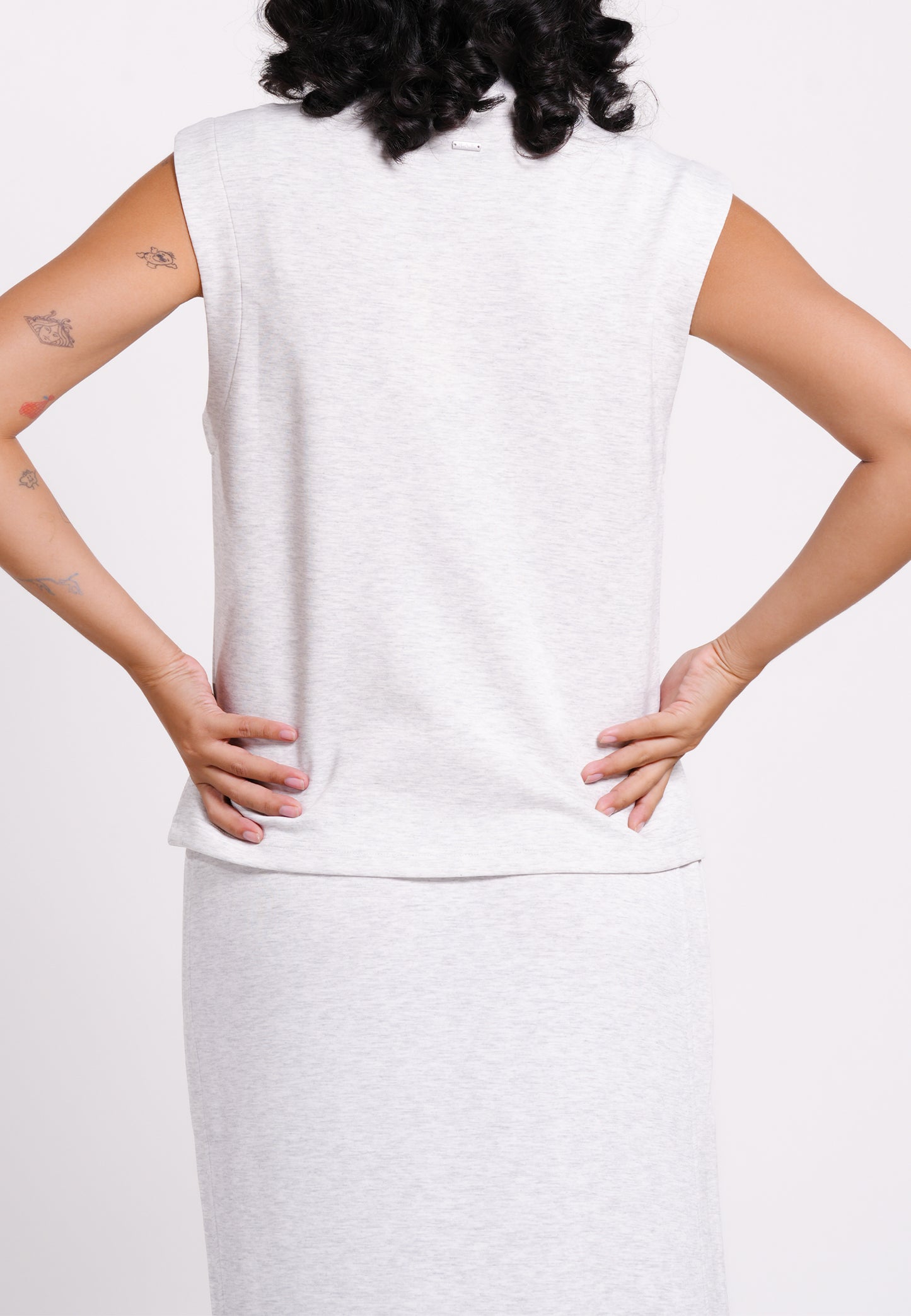 Raf Neat Sleeveless Top (Oatmeal)