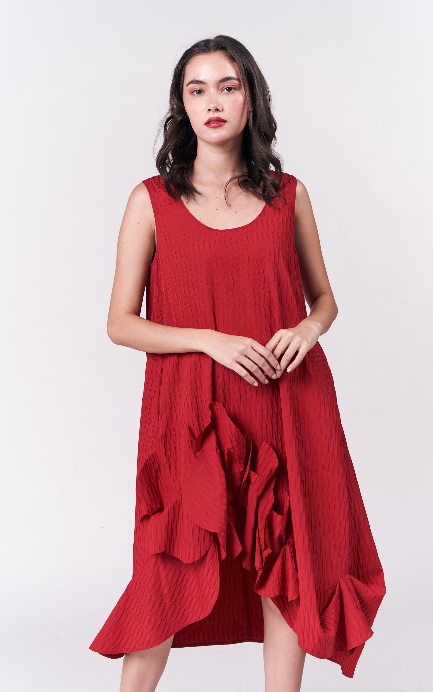 Holiday Dresses Syra Sleeveless Dress (Red)