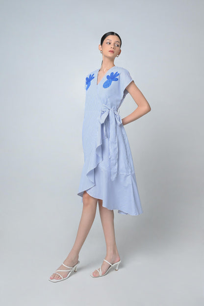 Betsie Short Sleeve Dress Wrap  (Blue/White)