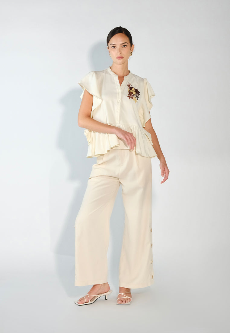 Sari- Sari Butuan Short Sleeve Top (Cream)