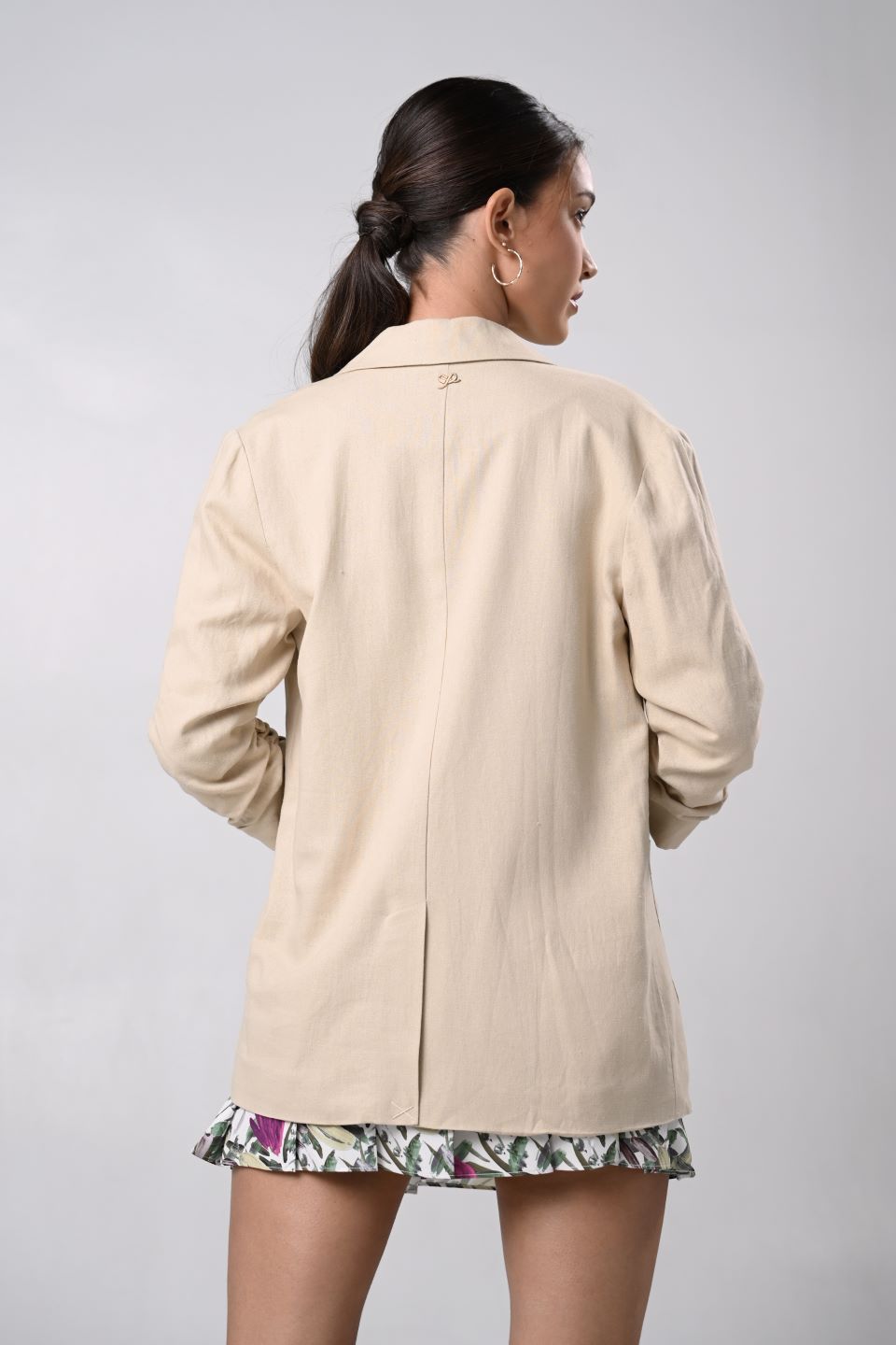 Dallaz Long Sleeve Blazer  (Khaki)