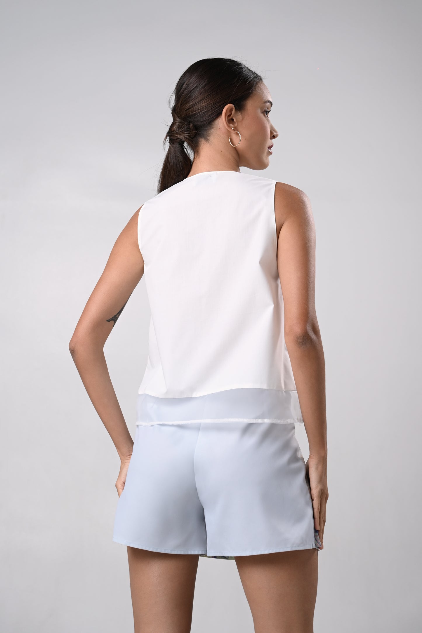 Daver Sleeveless Top (Offwhite)