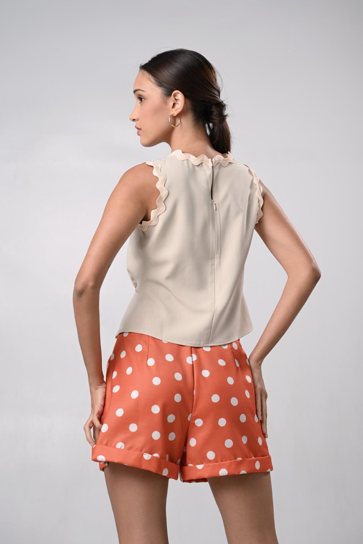 Dessle Sleeveless Top (Beige)