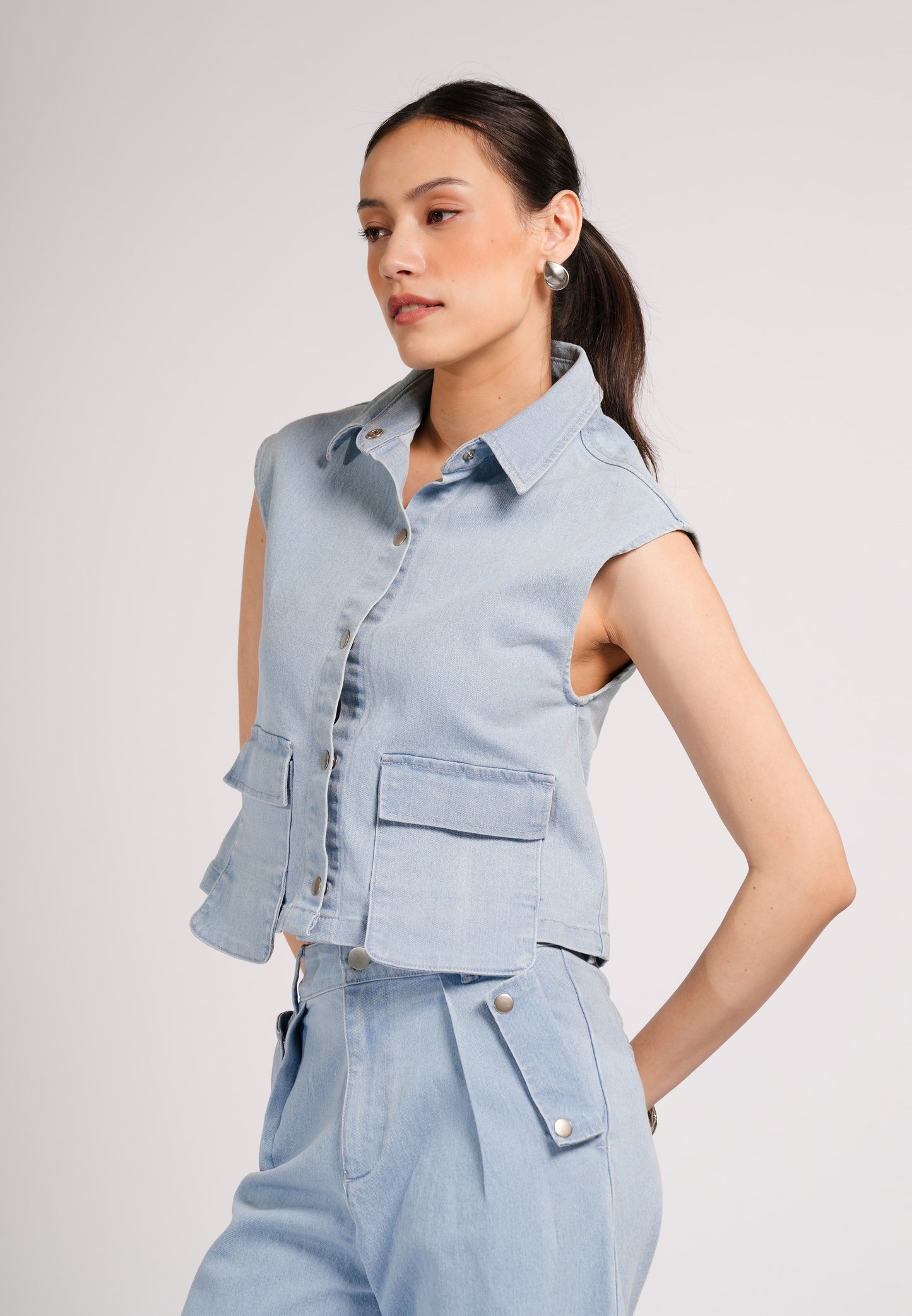 DNM Studios 2026 Duncan Sleeveless Top (Light Blue)