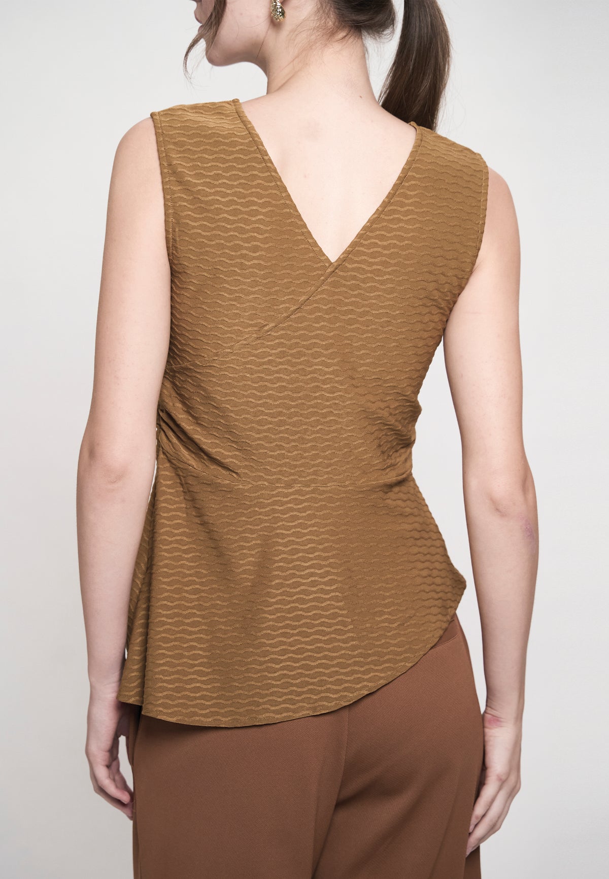 Gilly Sleeveless Top (Toffee)