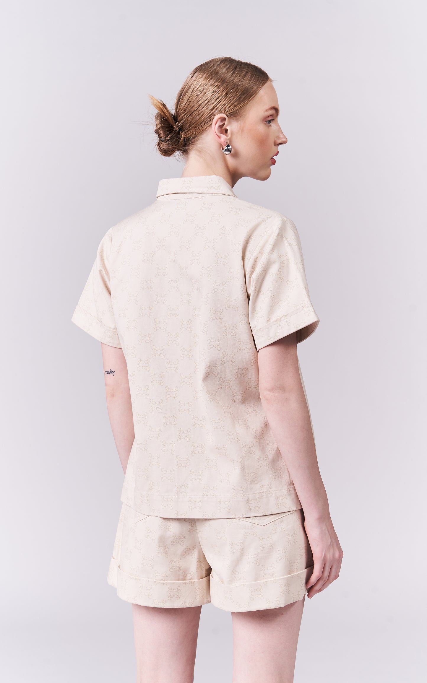 DNM Studios Hariette Short Sleeve Top (P. Beige)