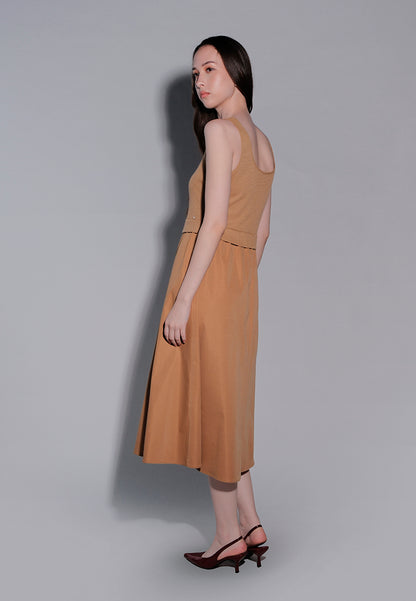 Holiday 2025 Ishka Sleeveless Dress (Khaki)