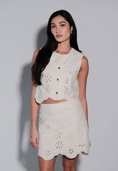 Holiday 2025 Jazzey Sleeveless Top (Beige)