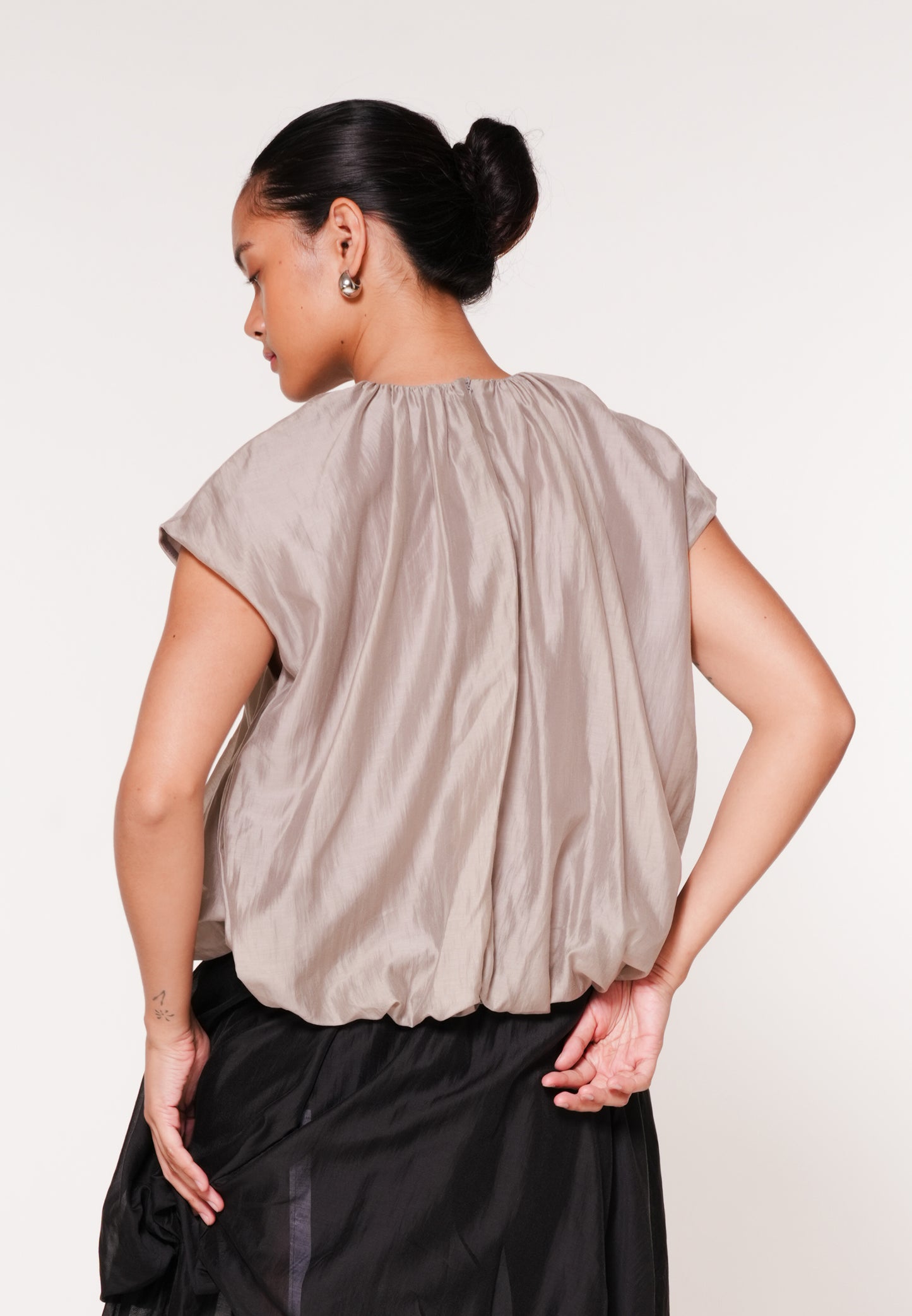 Raf Jubilant Short Sleeve Top (Taupe)