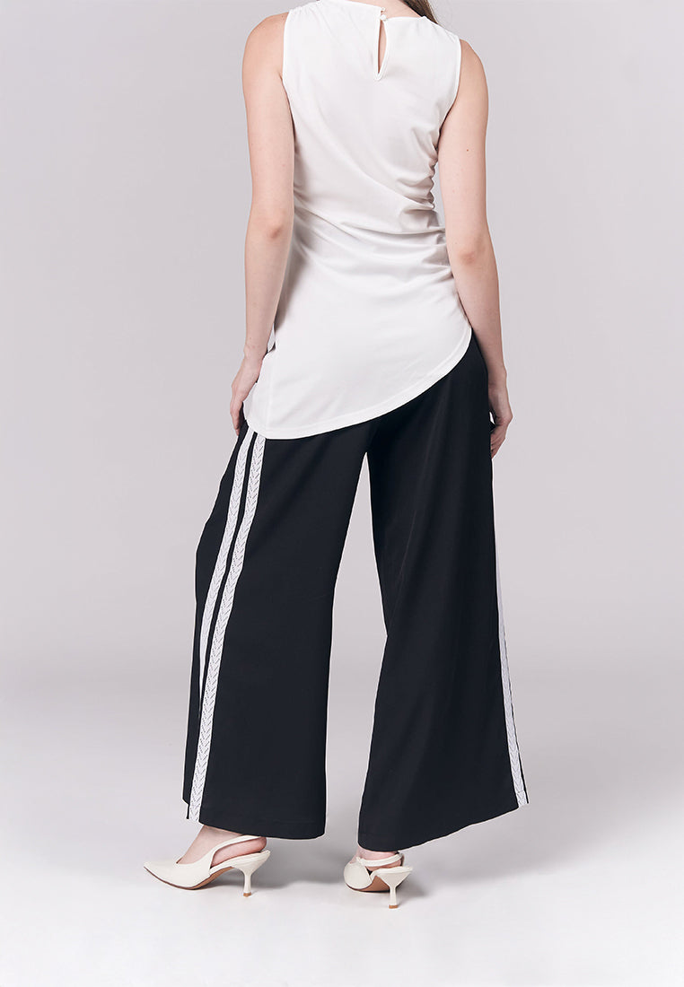 Justified Pants (Black)