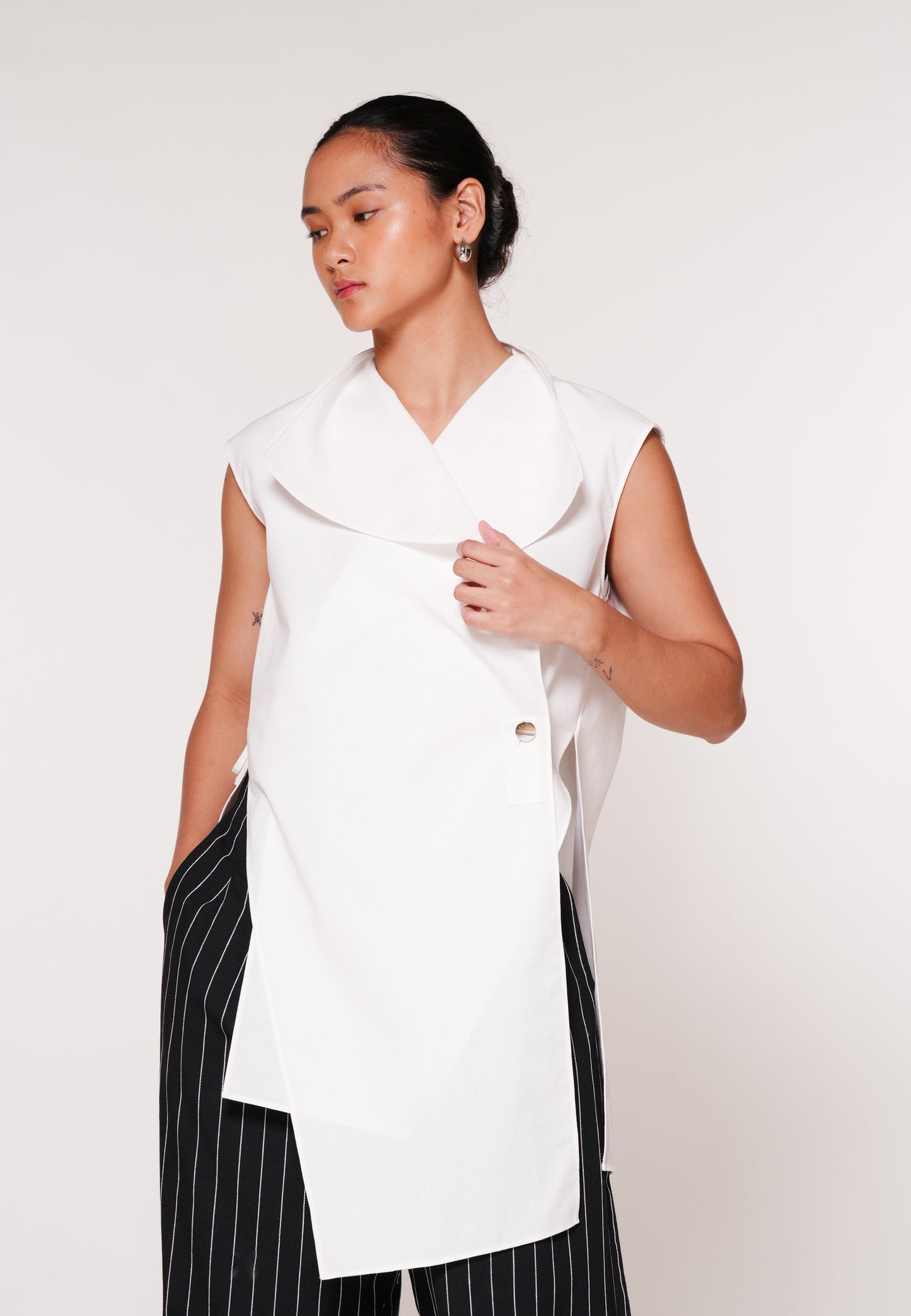 Raf Kite Sleeveless Top (Off white)