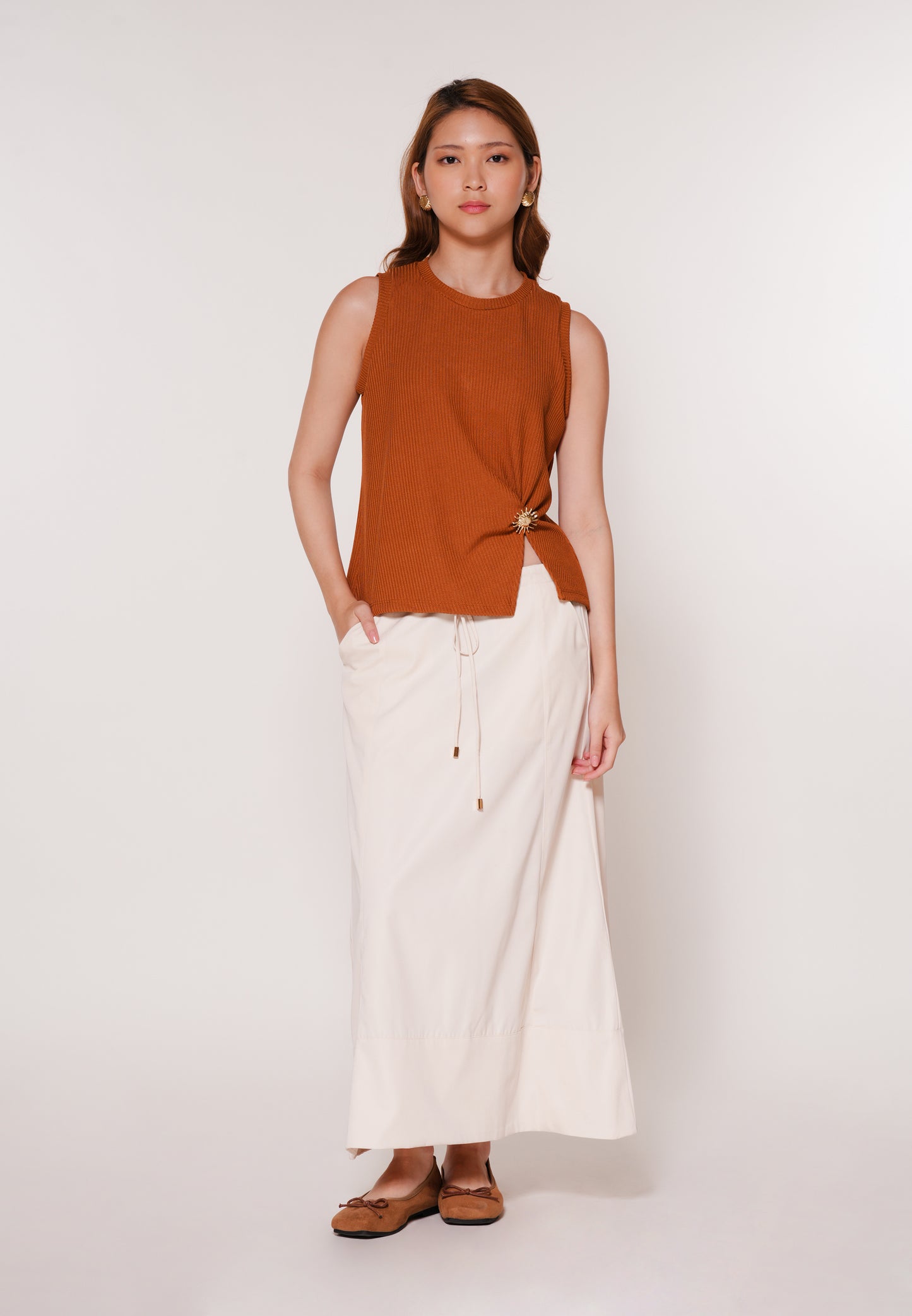 Ames Sleeveless Top (Camel)