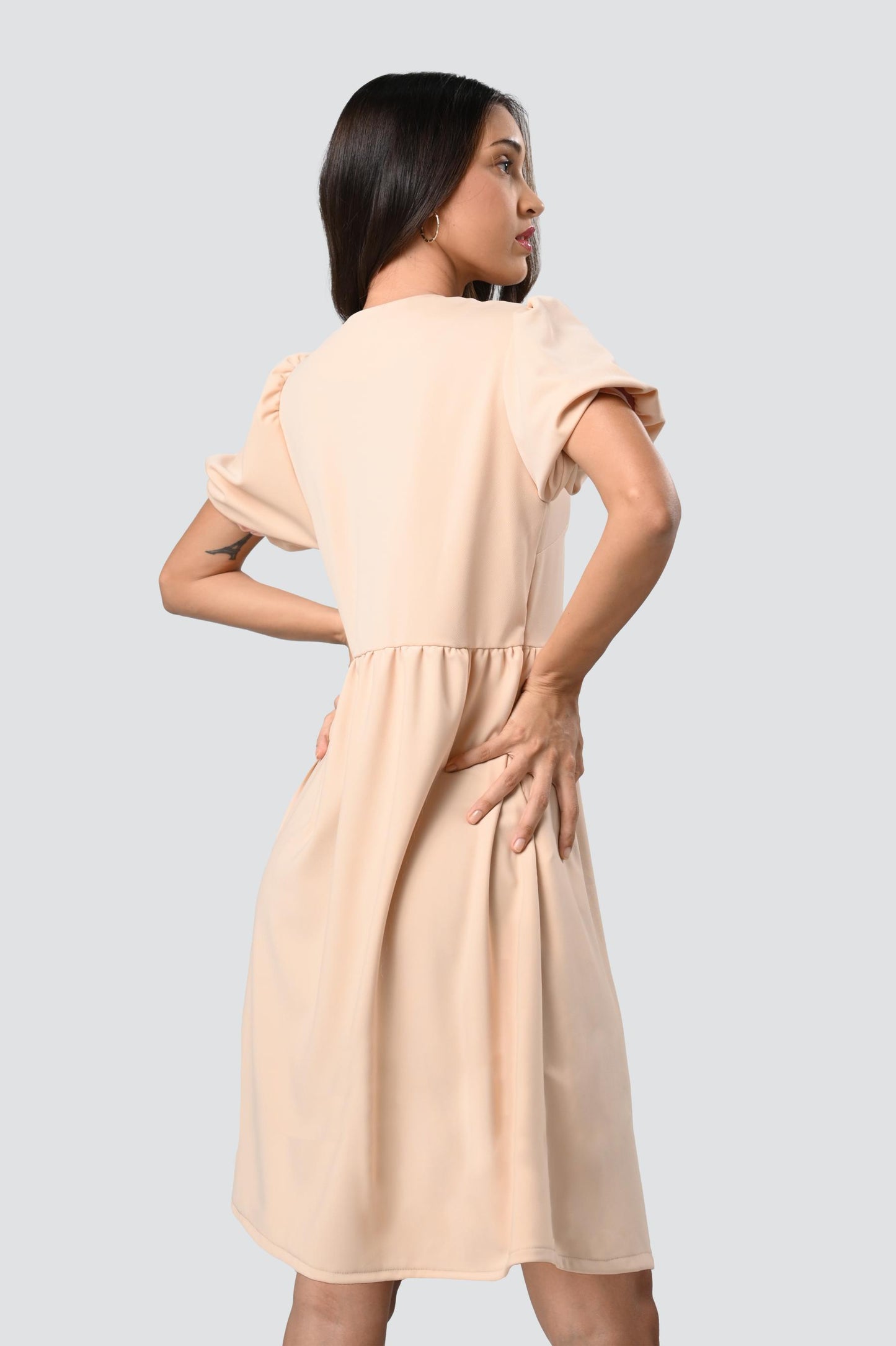 Callope Short Sleeve Dress (Nude)