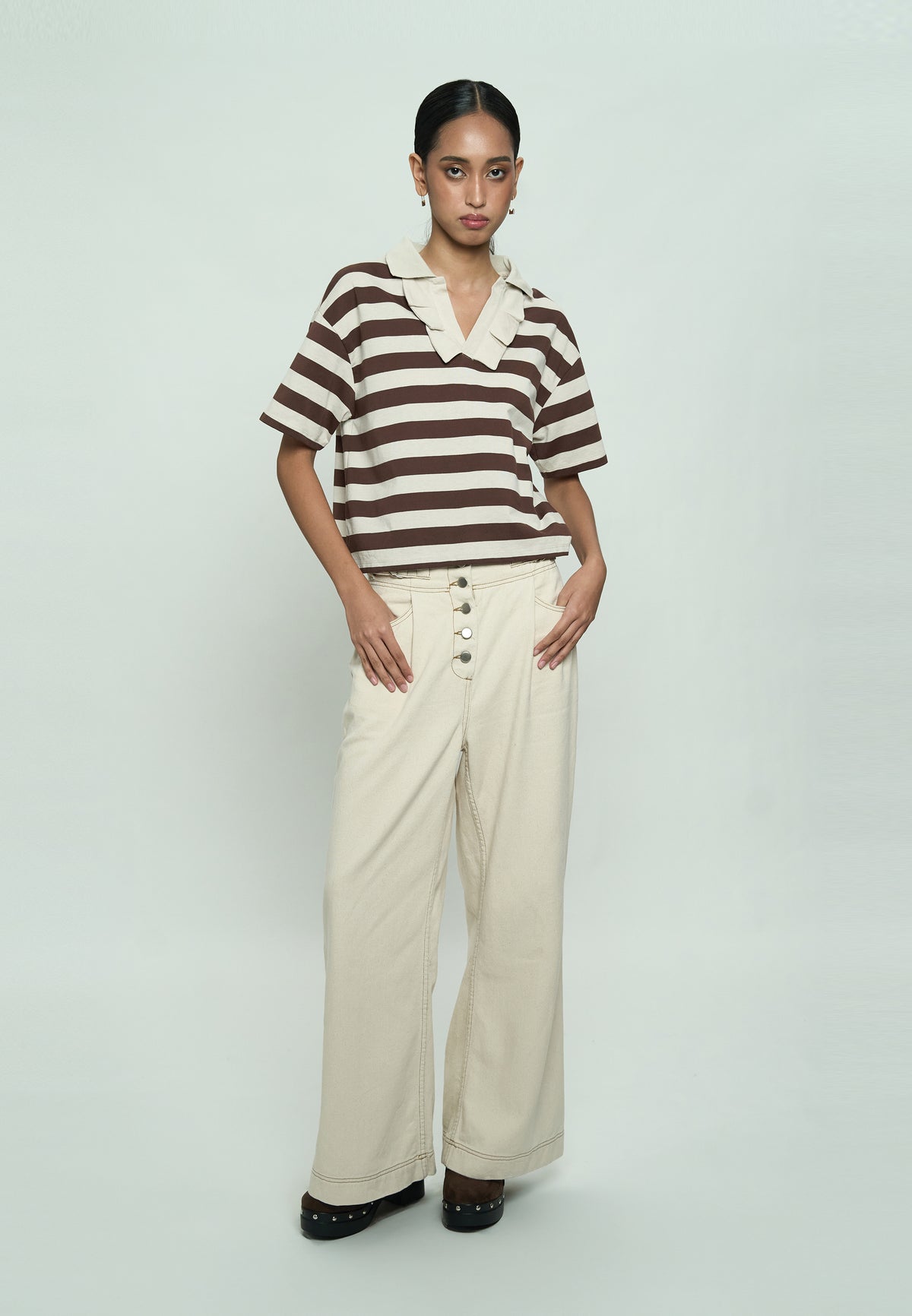 Gionn Short Sleeve Top (Striped Brown)