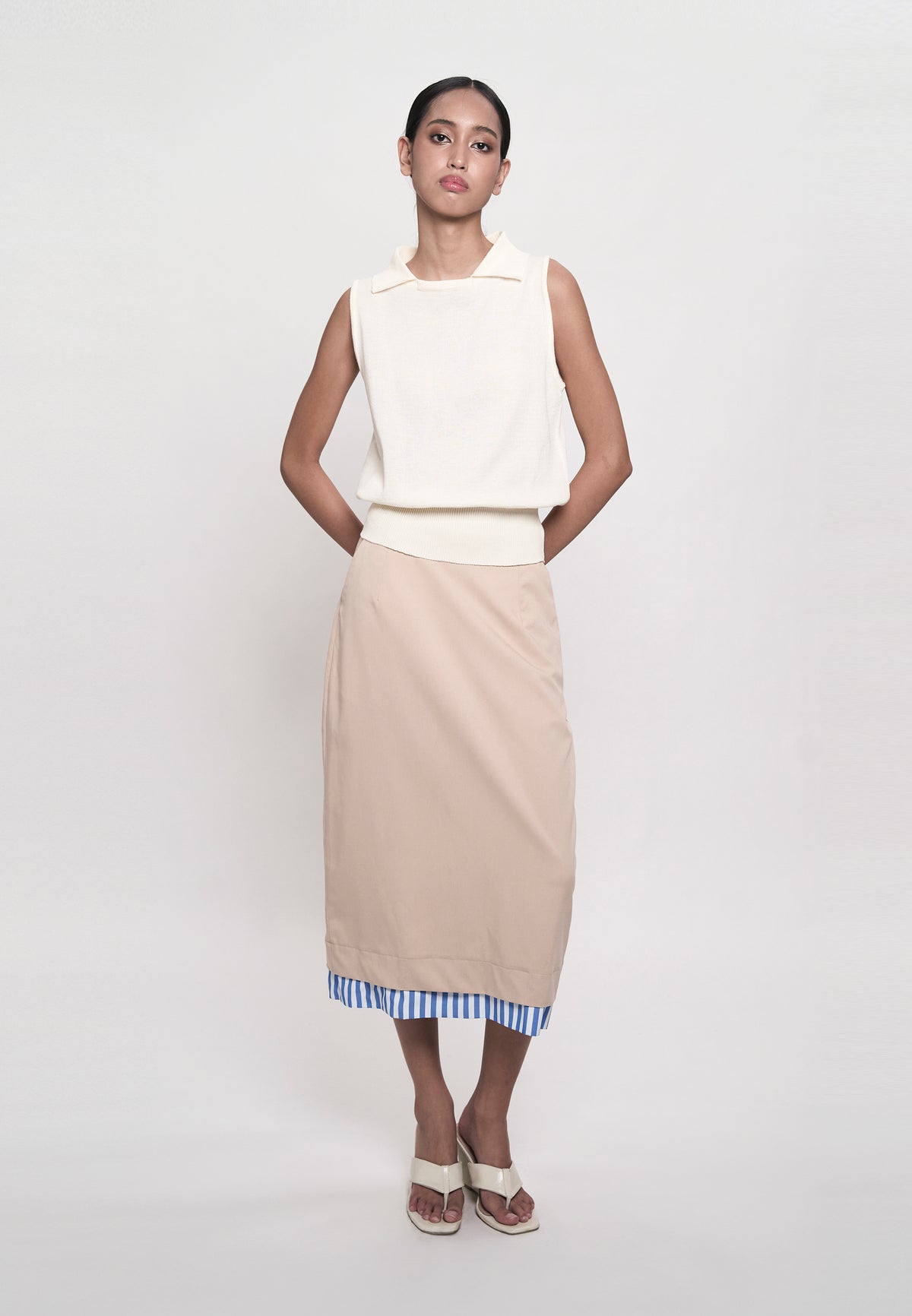 Gracia Skirt (Khaki)