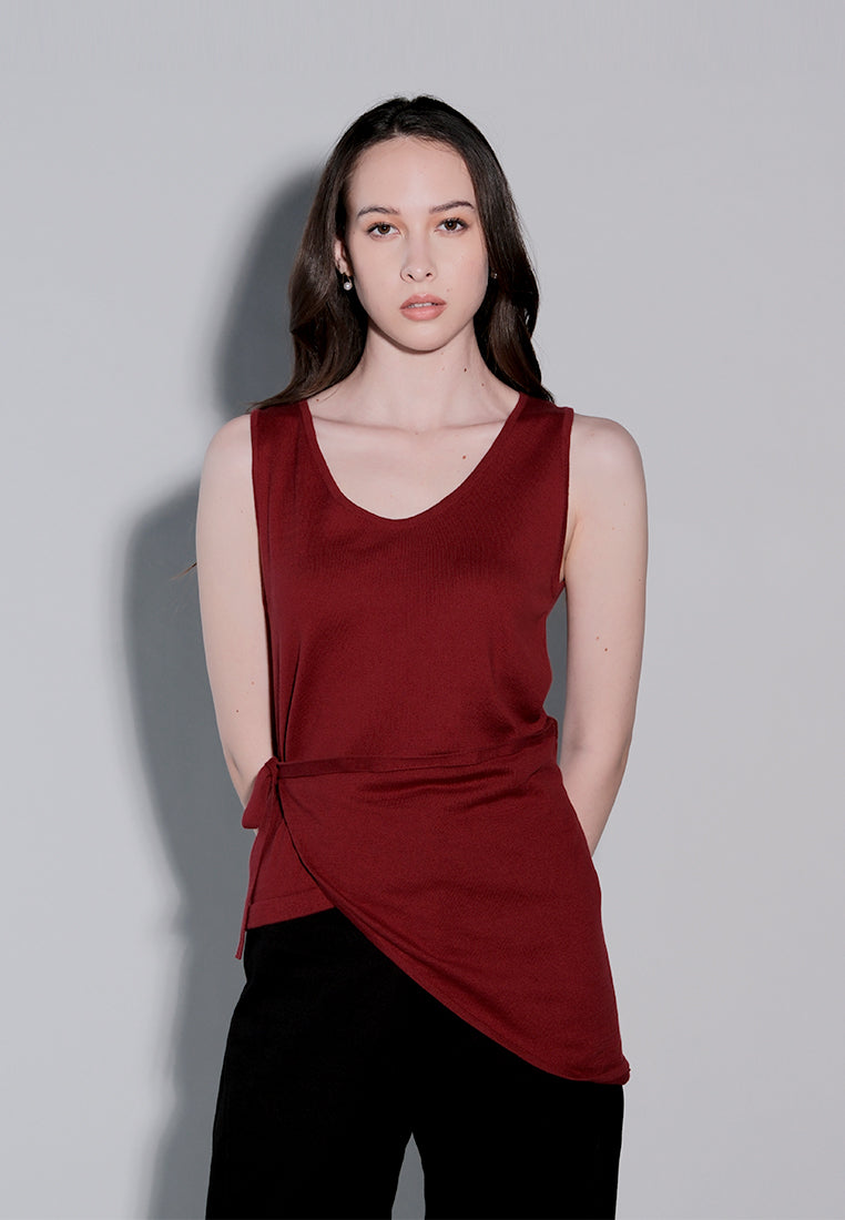 Holiday 2025 Iliah Sleeveless Top (Burgundy)
