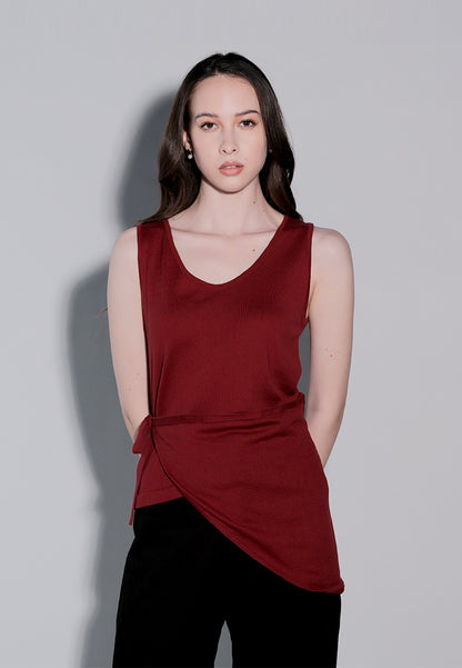 Holiday 2025 Iliah Sleeveless Top (Burgundy)