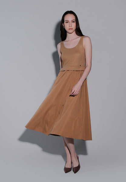 Holiday 2025 Ishka Sleeveless Dress (Khaki)