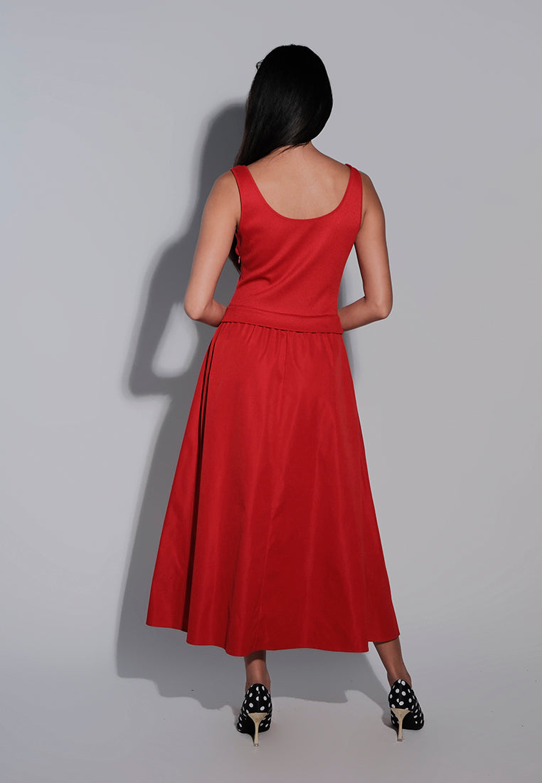 Holiday 2025 Ishka Sleeveless Dress (Red)