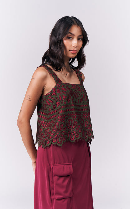 Ivery Sleeveless Top (Burg/Grn)