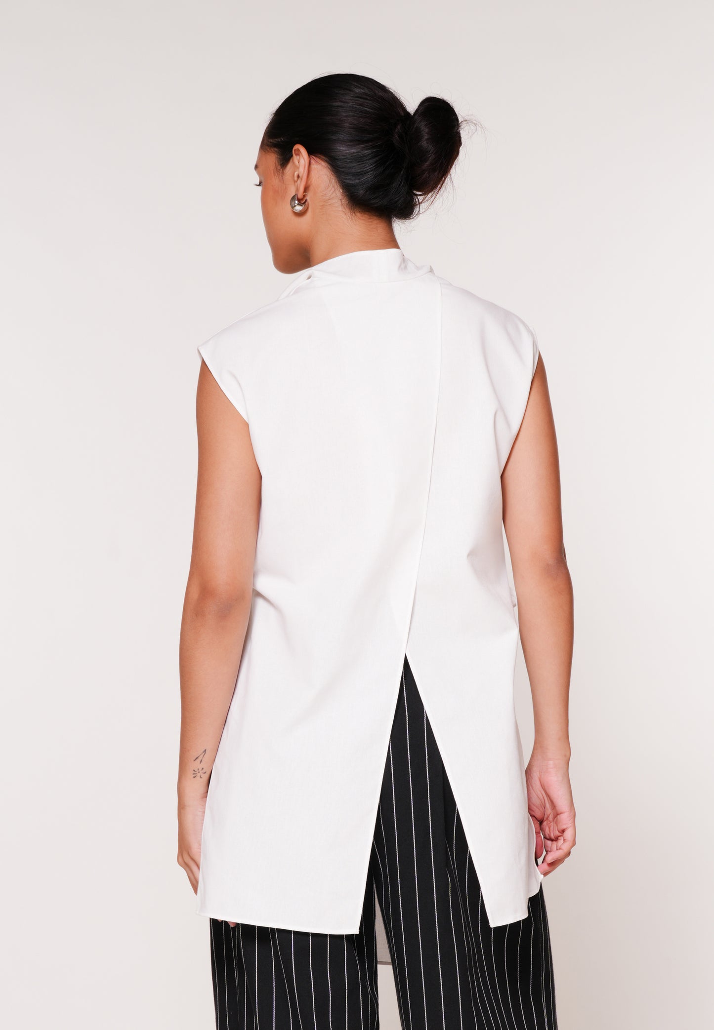 Raf Kite Sleeveless Top (Off white)