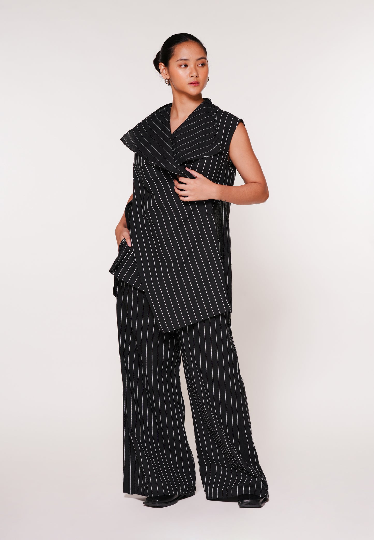 Raf Kite Sleeveless Top (St-Black)